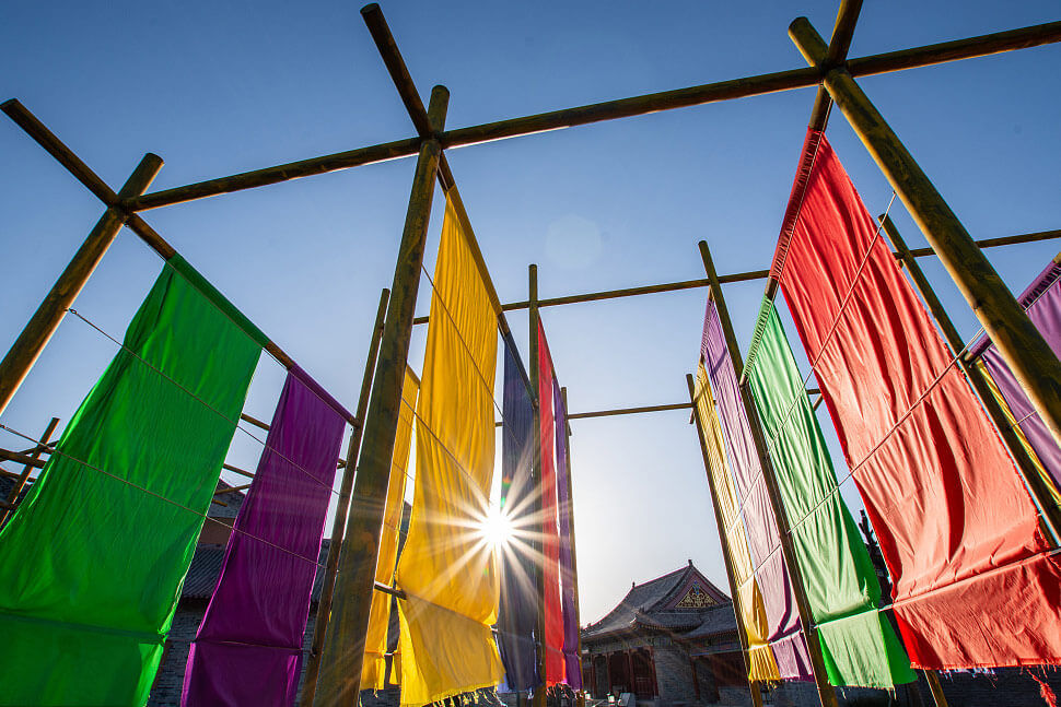 عوامل مخلبية خضراء: إحداث ثورة في صناعة النسيج